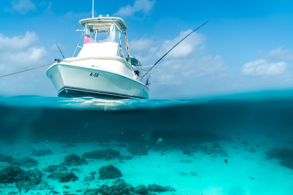 hire-yachts-in-aruba-private-boat-rentals-aruba-aruba-hostess