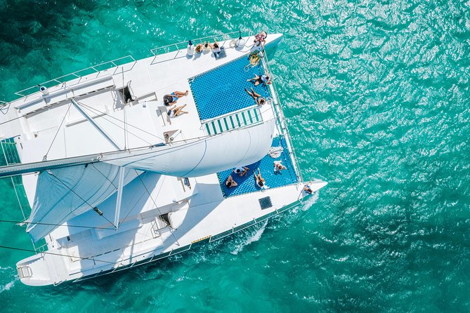 catamaran party boat aruba