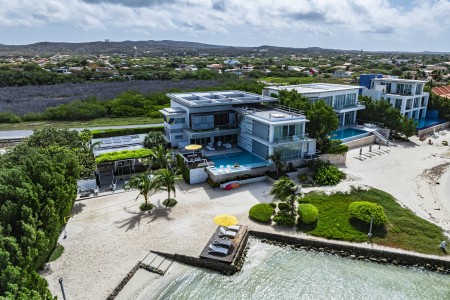 Luxury Aruba Beachfront Villa Rental